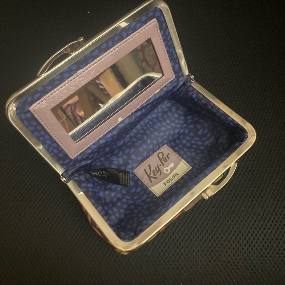 FOSSIL• 'Key-Per' Frame Cosmetics Case Zig Zag Retro - Picture 2 of 8